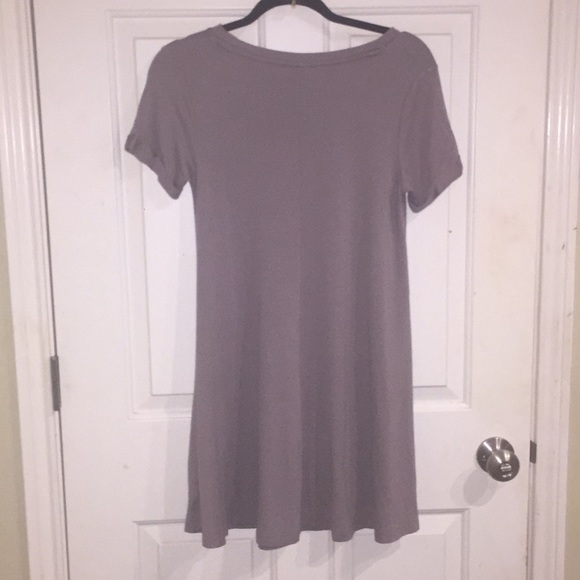 Tee shirt dress - Picture 2 of 4